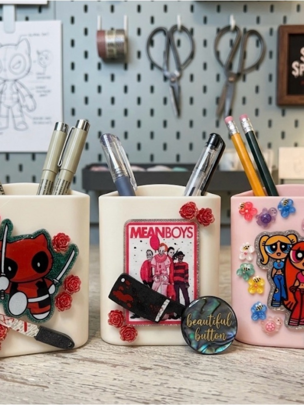 Custom Magnetic pen holders
